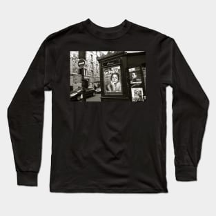 Paris - Kiosque Long Sleeve T-Shirt